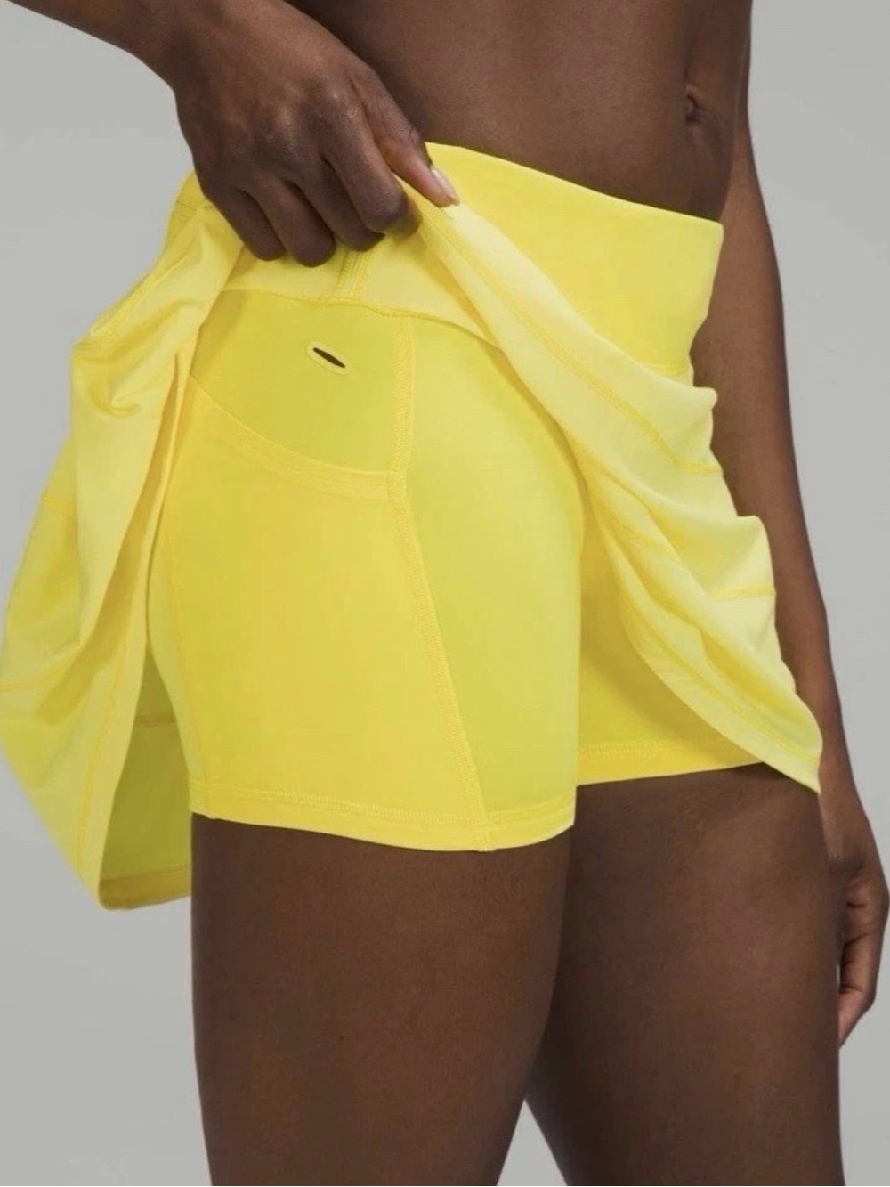 Lululemon Women's Sonic Yellow Skirt